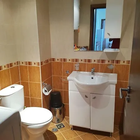 Apartamento Lesso Ravda